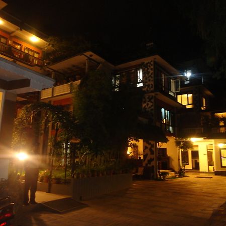 Green Hotel Katmandú Exterior foto